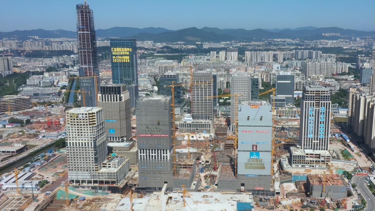 777778888精准免费四肖与2025新澳精准正版免費資料,词语释义、解释与落实与警惕虚假宣传-全面释义、解释与落实